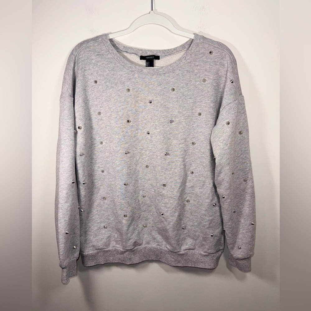 Forever 21 Women Gray Embellished Studded Crew Neck Sweater Pullover Size Large